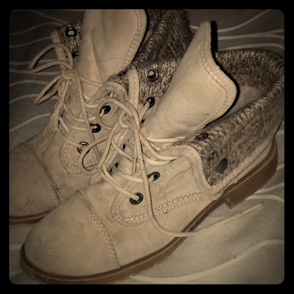 Suade boots